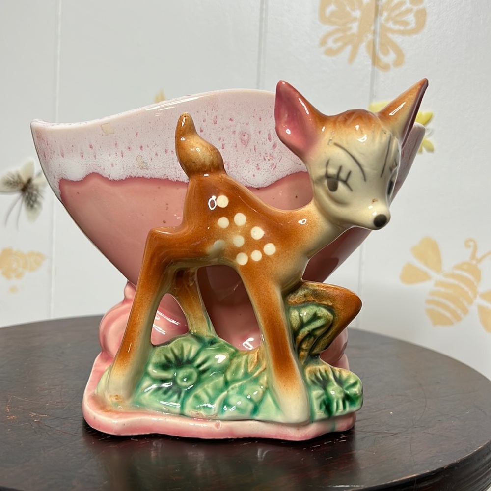 Vintage pink ceramic planter with deer doe fawn